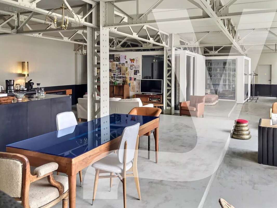 Appartement à PARIS-11E