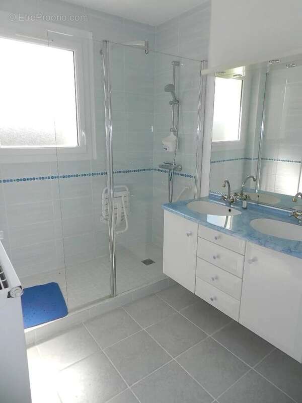 Maison à SAINT-PIERRE-SUR-DIVES