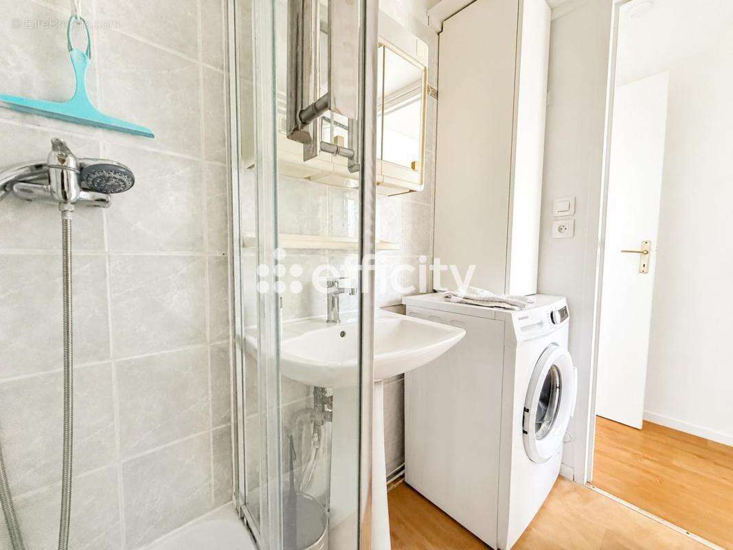 Appartement à VAUX-SUR-MER