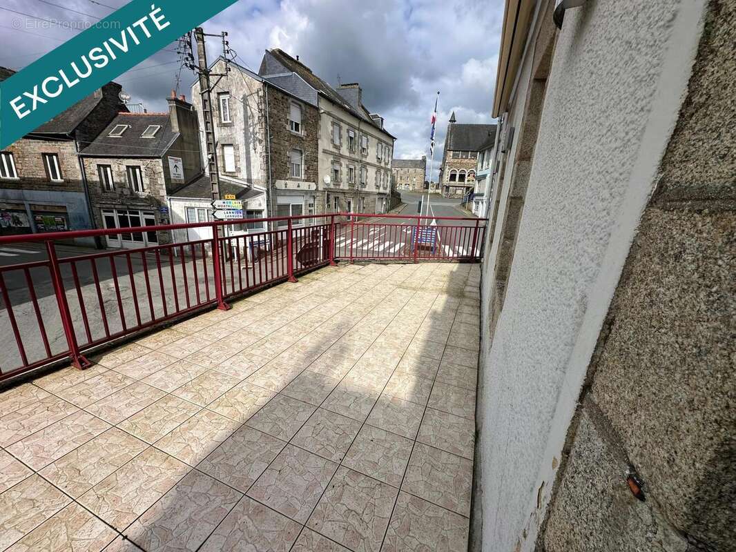 Photo 6 - Commerce à CALLAC