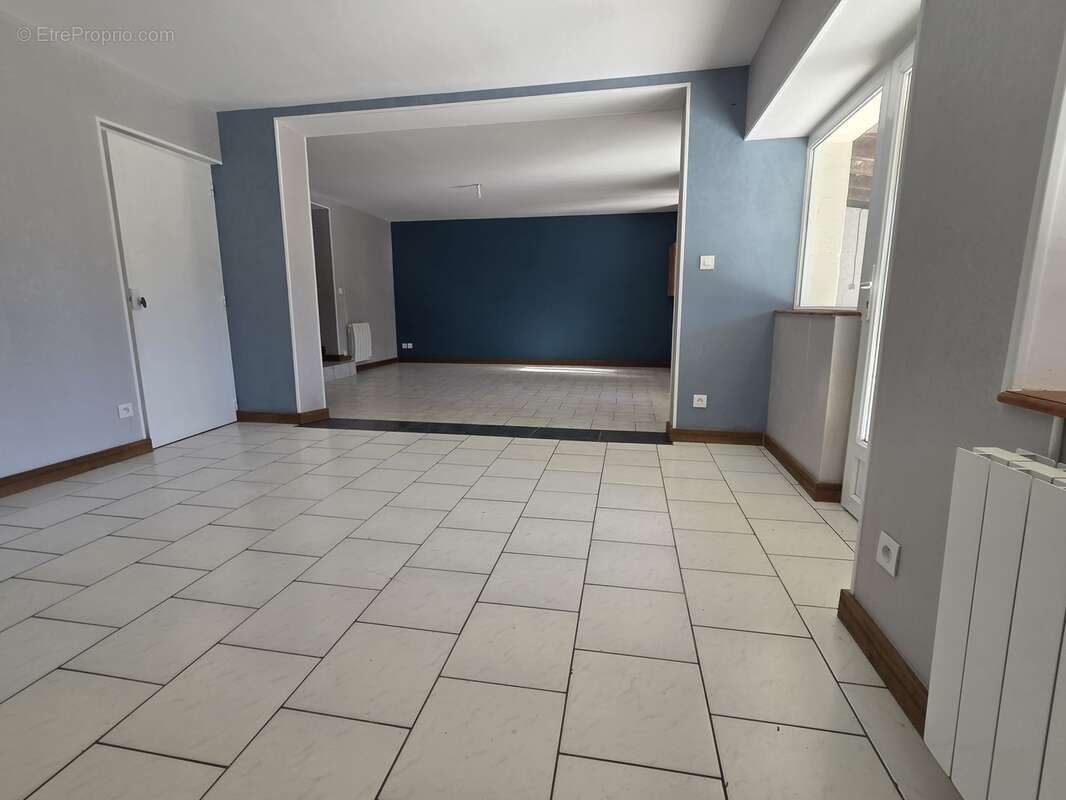 Appartement à CHATEAUNEUF-SUR-CHARENTE