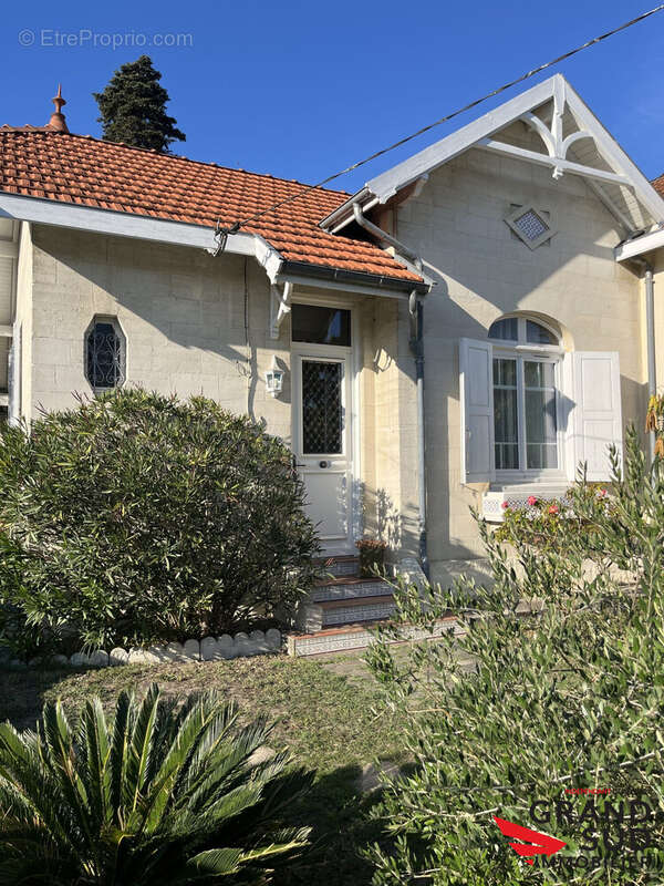 Maison à CADAUJAC