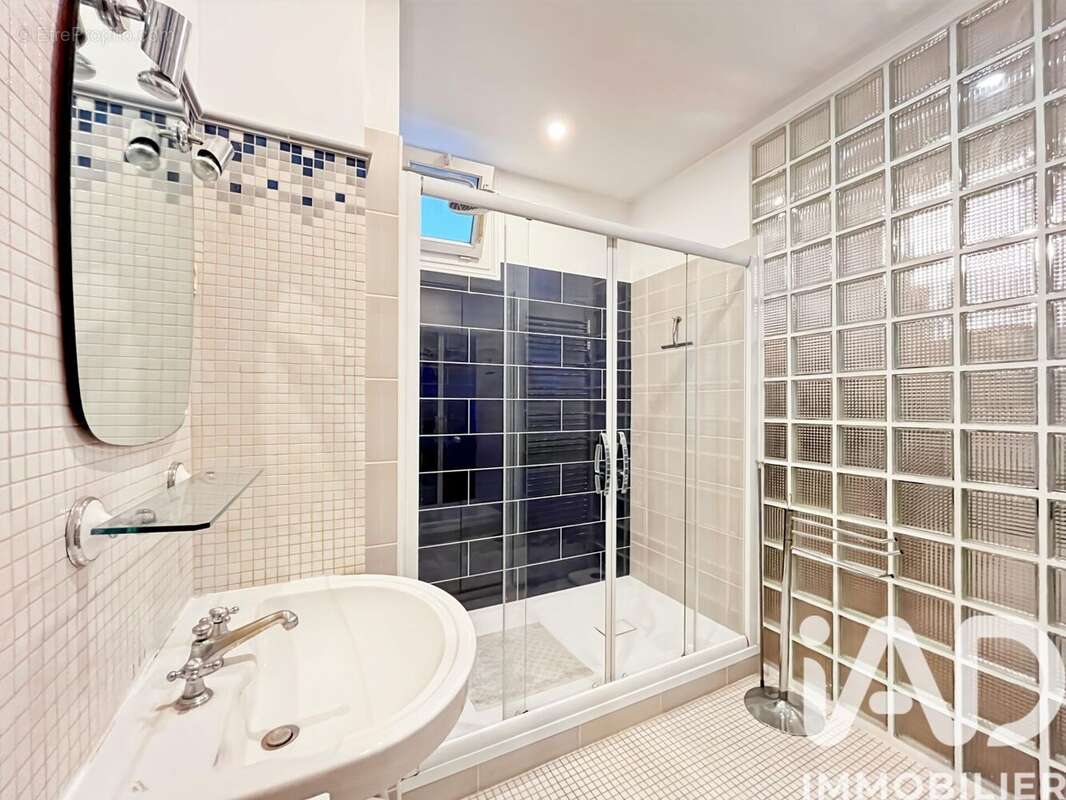 Photo 9 - Appartement à PARIS-10E