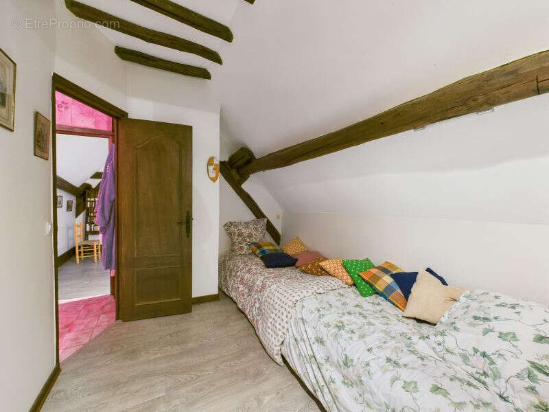 Maison à FAVEROLLES