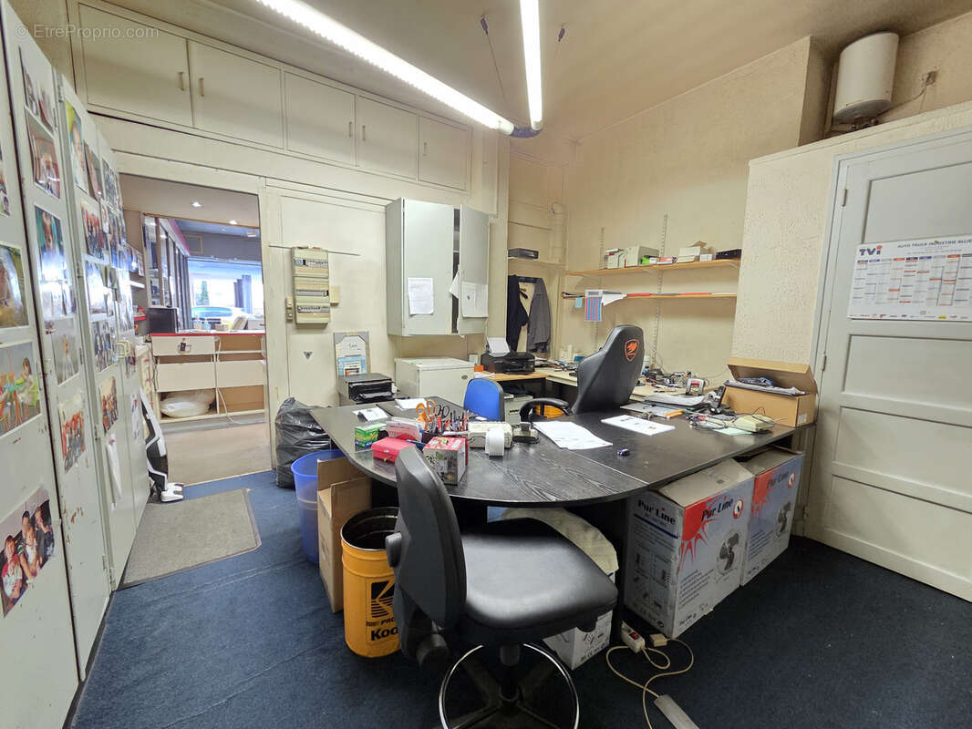 Local commercial a vendre - photo 5