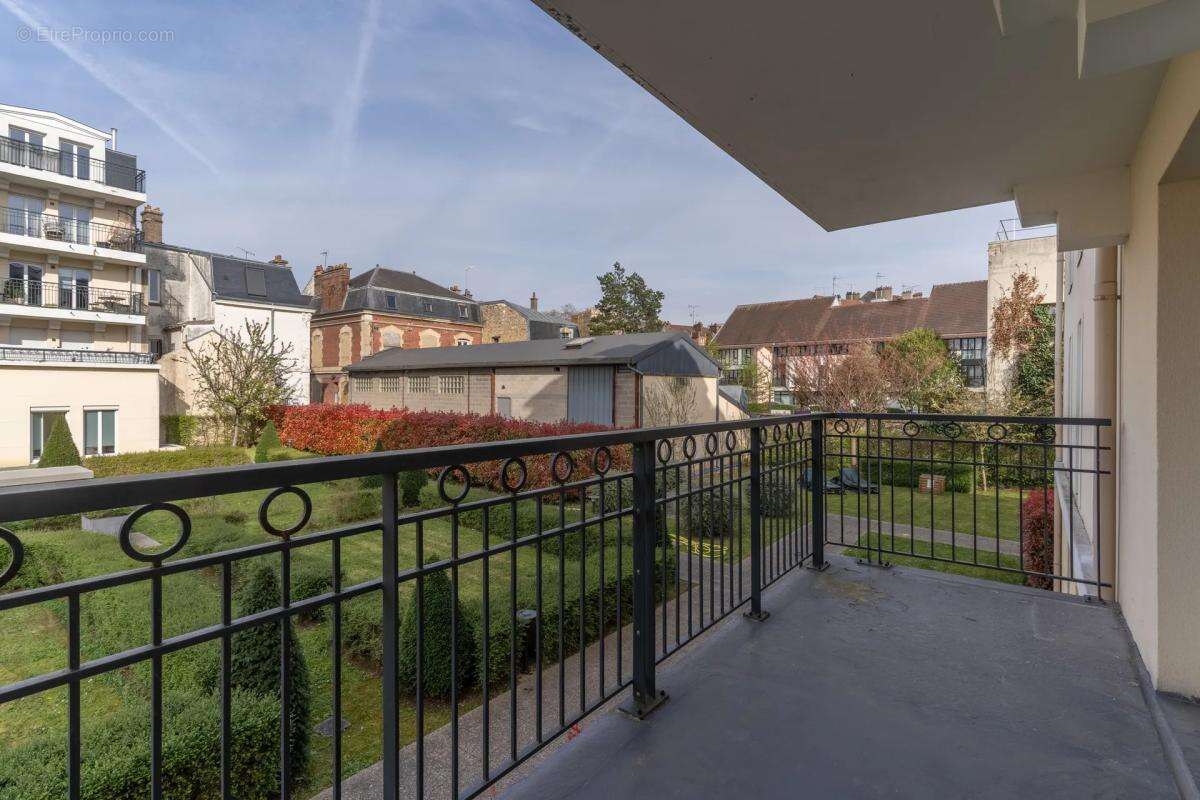 Appartement à SAINT-OUEN-L'AUMONE