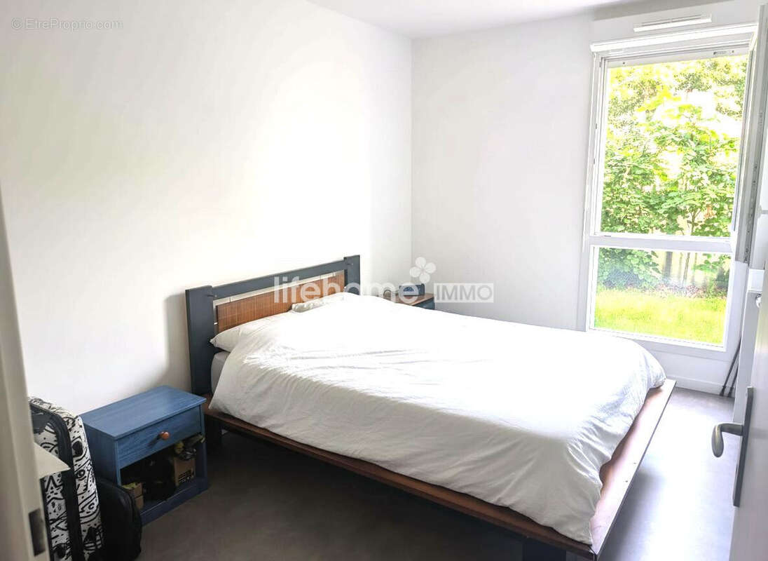 CHAMBRE 3 - Appartement à GUYANCOURT