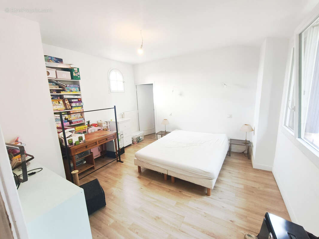 Maison T5 de 151 m2 rénovée en 2020 sur un terrain 8400 m2 - photo 14