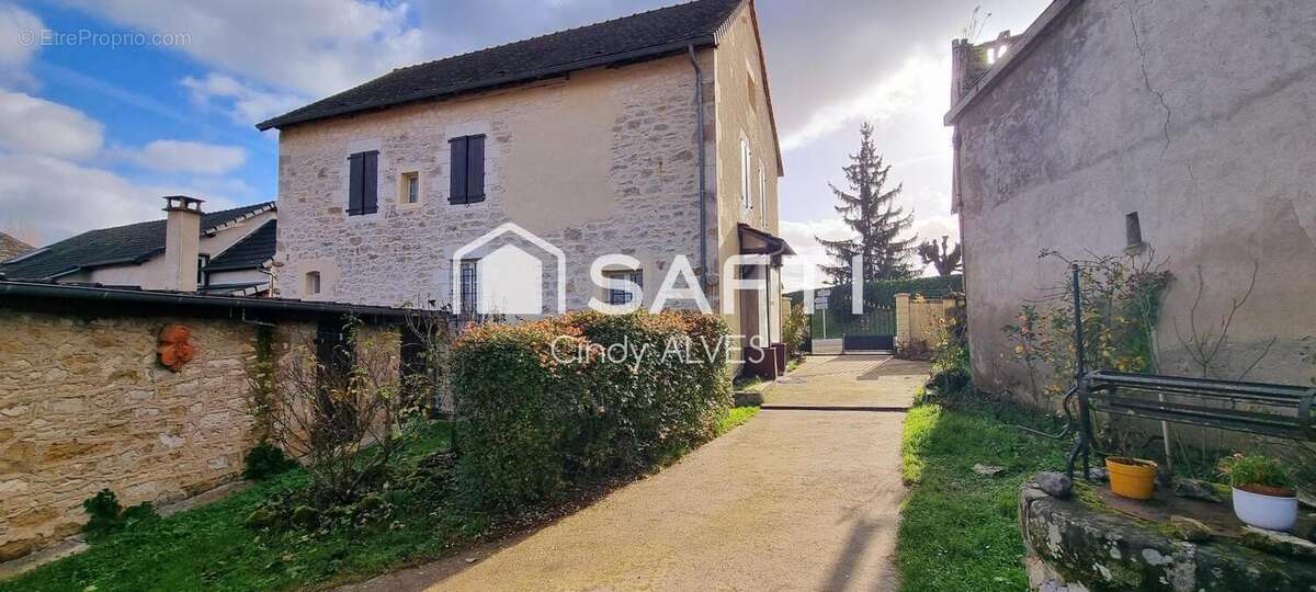 Maison 142 m² à Turenne  - photo 2