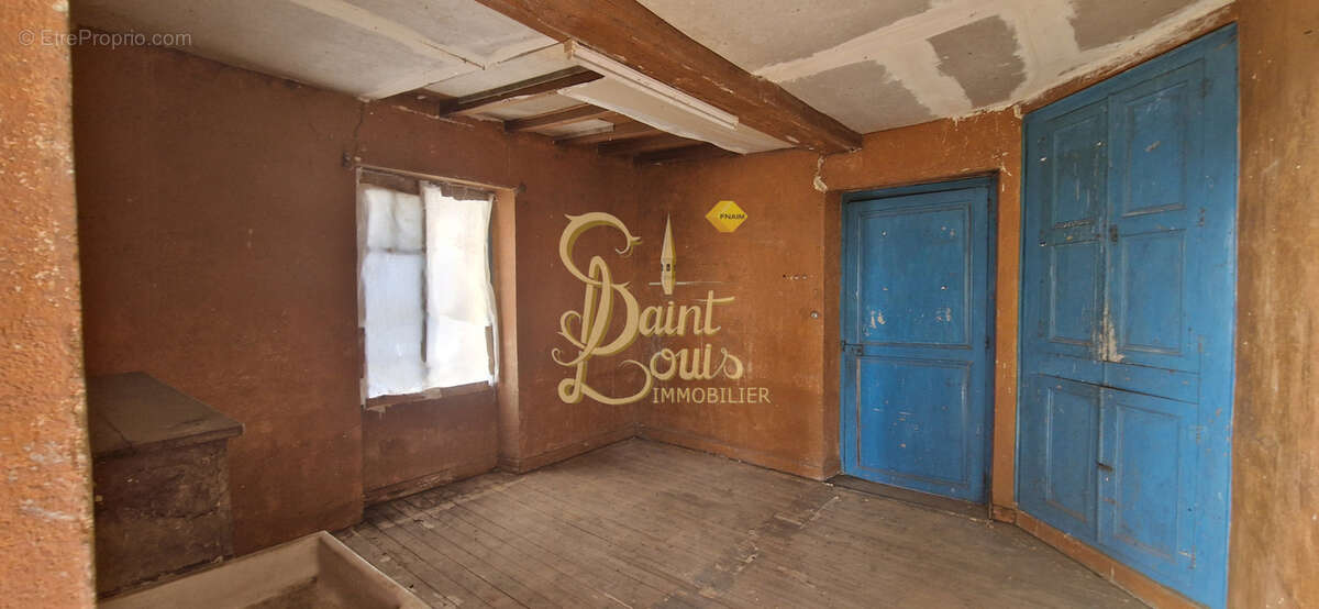 Maison atypique 105 m2 au sol - dependances et cave voutee de 48 m2 - photo 4