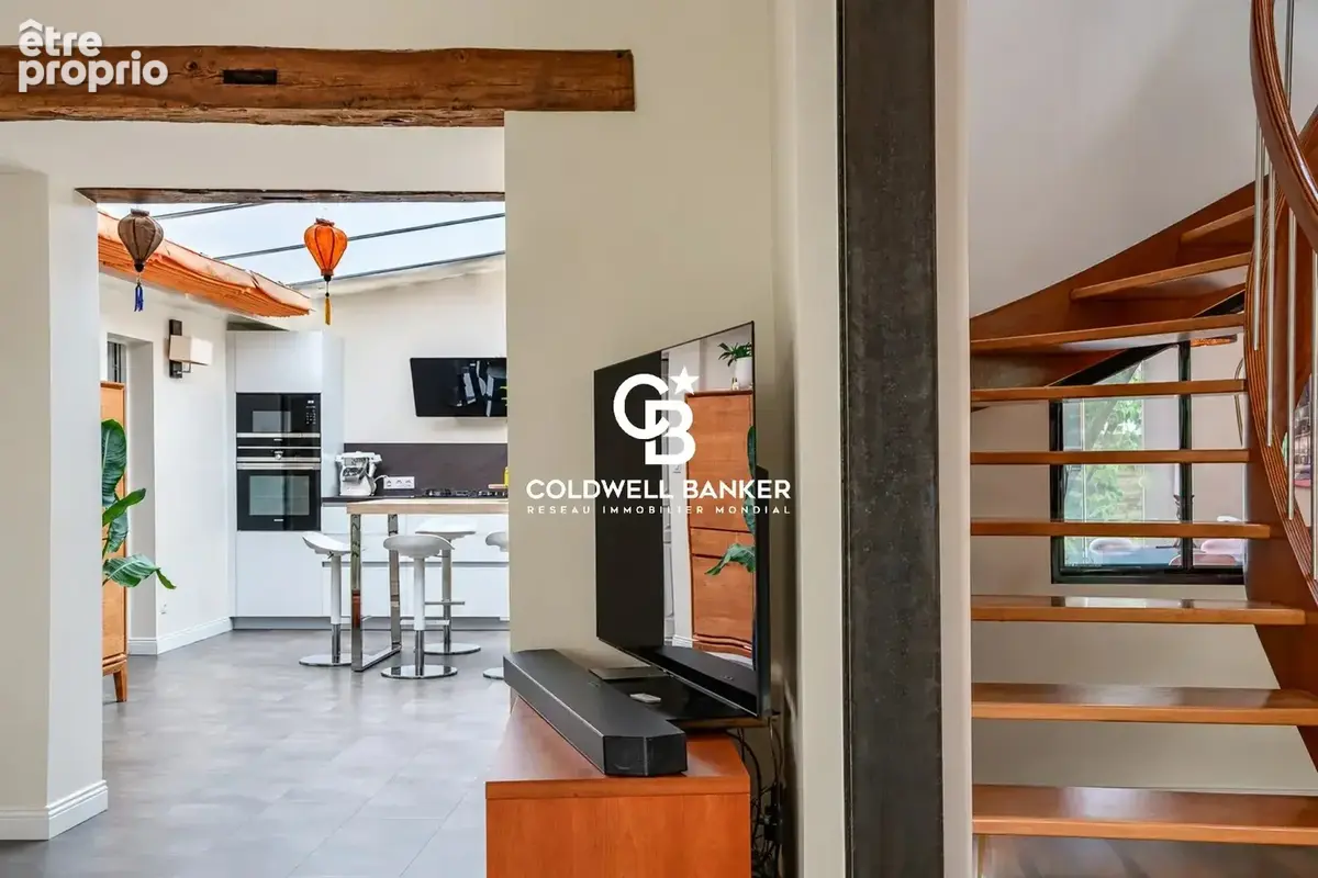 Tours –  maison familiale de 250 m² - 6 chambres - avec jardin et stationnement - photo 12