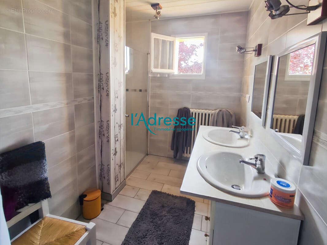 Maison à SAINT-PIERRE-MONTLIMART