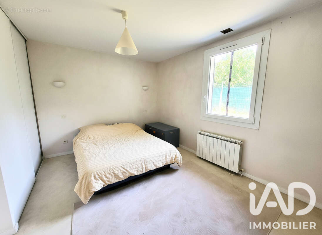 Maison 100 m² à Saint-Just-Saint-Rambert  - photo 9