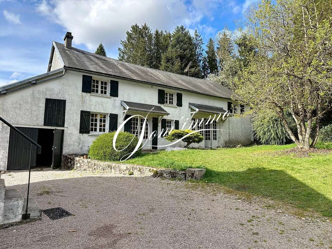 Maison à MONTSAUCHE-LES-SETTONS