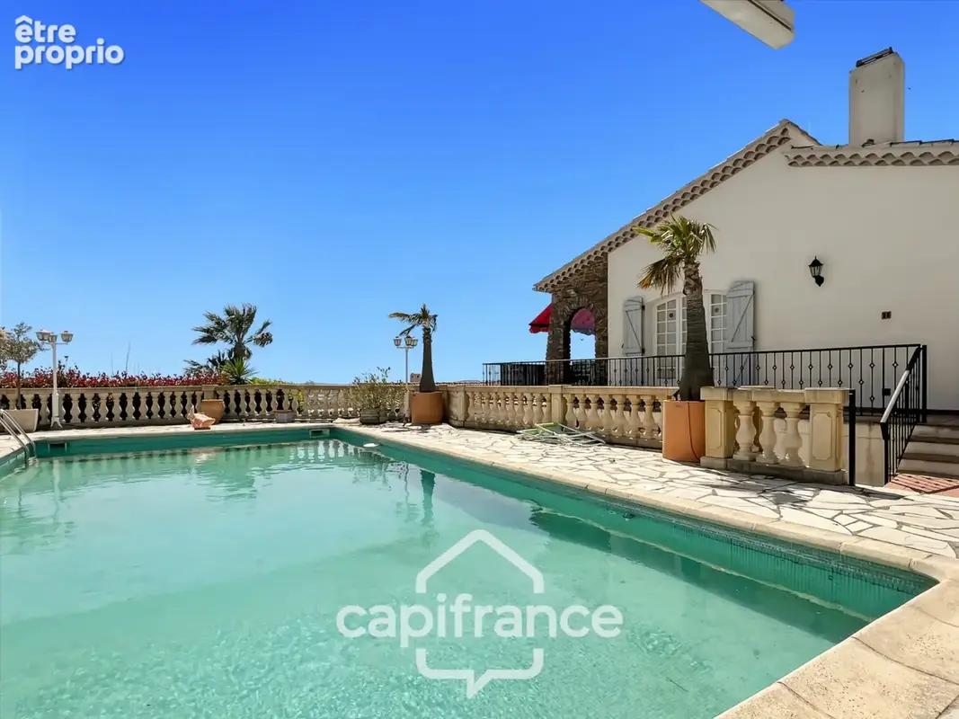 Maison à vendre 8 pièces HYERES (83)- Vue mer panoramique Exceptionnel - Double garage - Ascenseur - photo 39