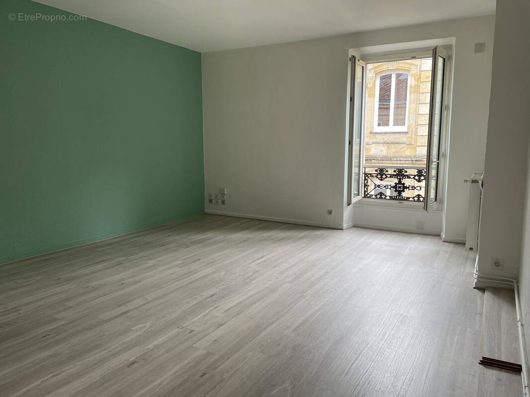 Appartement à BORDEAUX