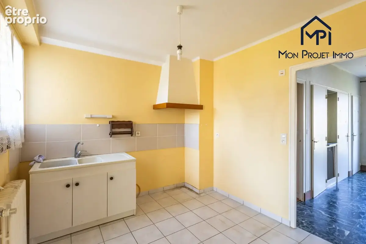 Maison 7 pièces 178 m² à vendre à Cosse-Le-Vivien (53230) - photo 9