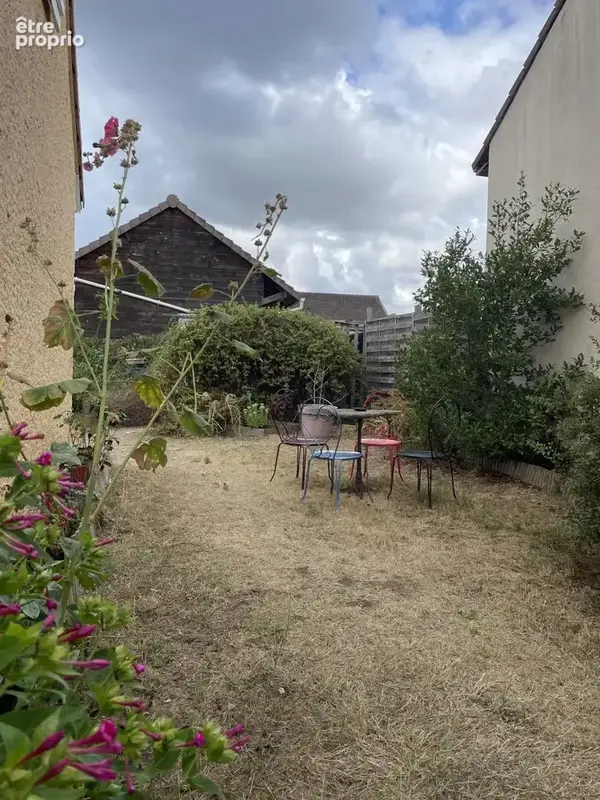 Maison 110 m² à Montfort-Le-Gesnois  - photo 2
