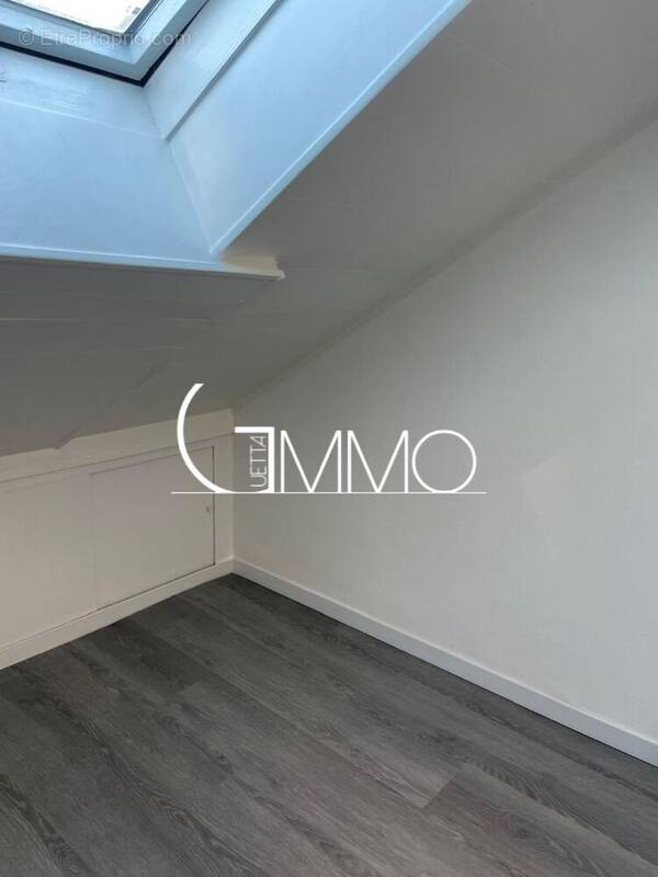 Appartement à PARIS-9E