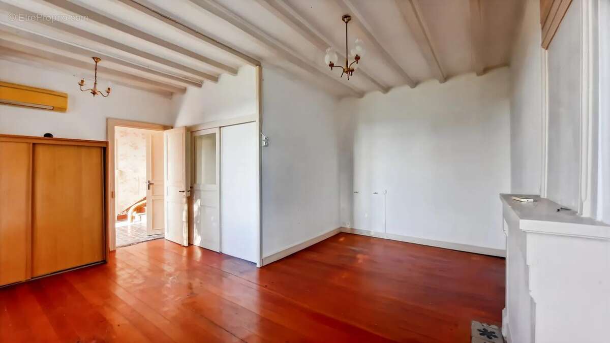 Maison à SAINT-FORT-SUR-GIRONDE