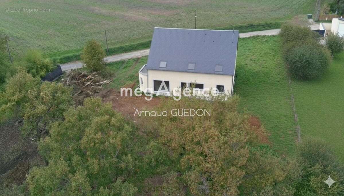 Maison à MAREIL-SUR-LOIR