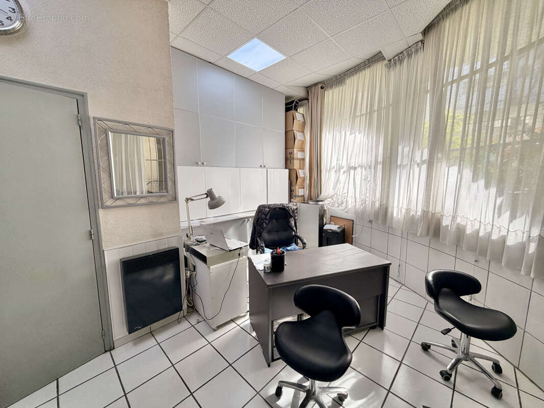 Commerce à BAGNOLET