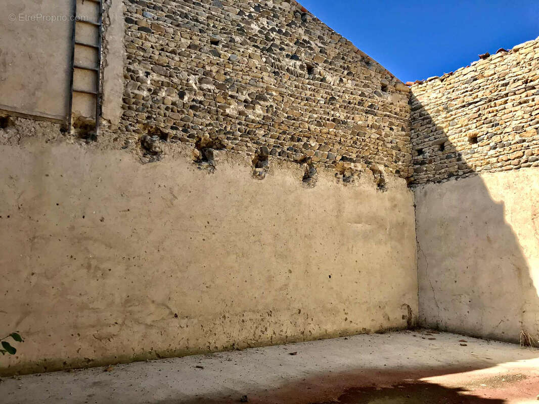 Maison à SAINT-GERMAIN-LEMBRON