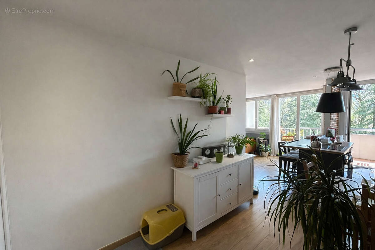 Appartement à SAINT-ETIENNE