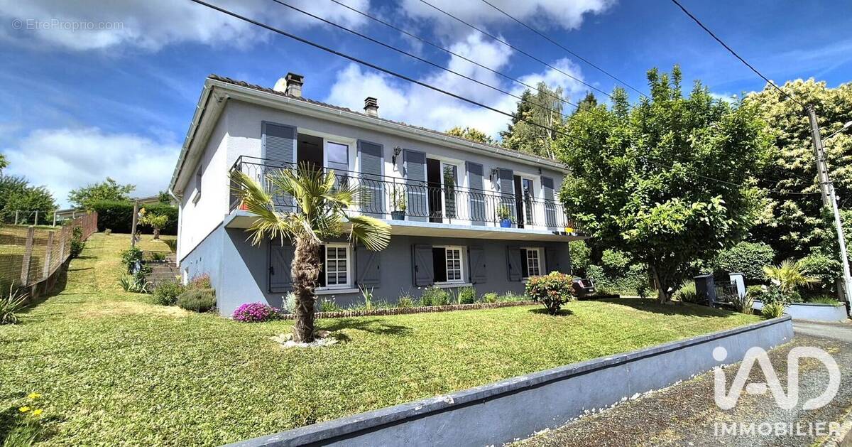 Photo 1 - Maison à CHALUS