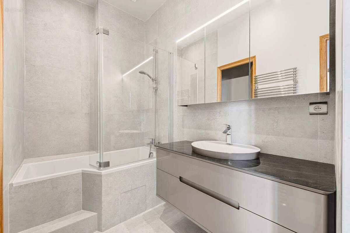 Appartement à PARIS-3E