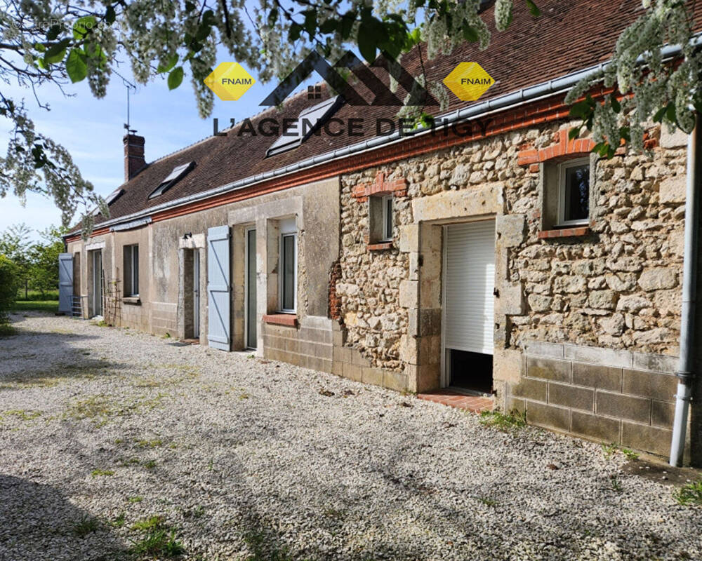 Maison à GUILLY