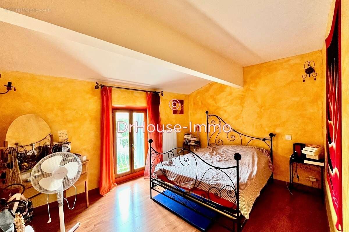 Maison à LEZIGNAN-CORBIERES