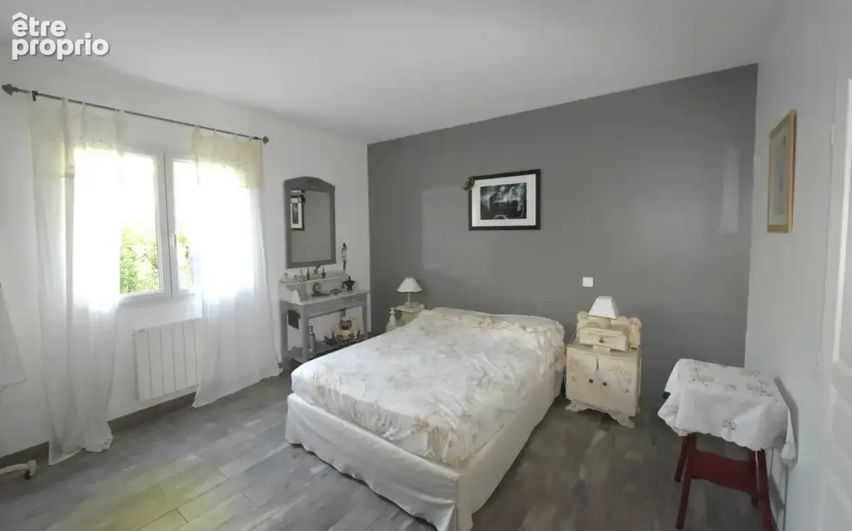 Très belle maison plain pied rénovée sur terrain 3400m² en bordure de golf - photo 13