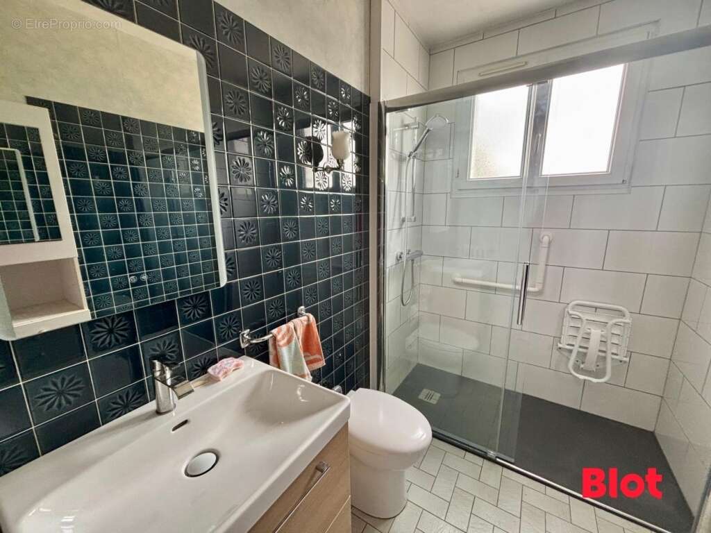 Maison à CHARTRES-DE-BRETAGNE