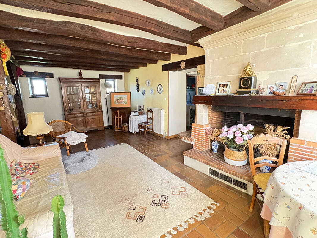 Maison à MONTLOUIS-SUR-LOIRE