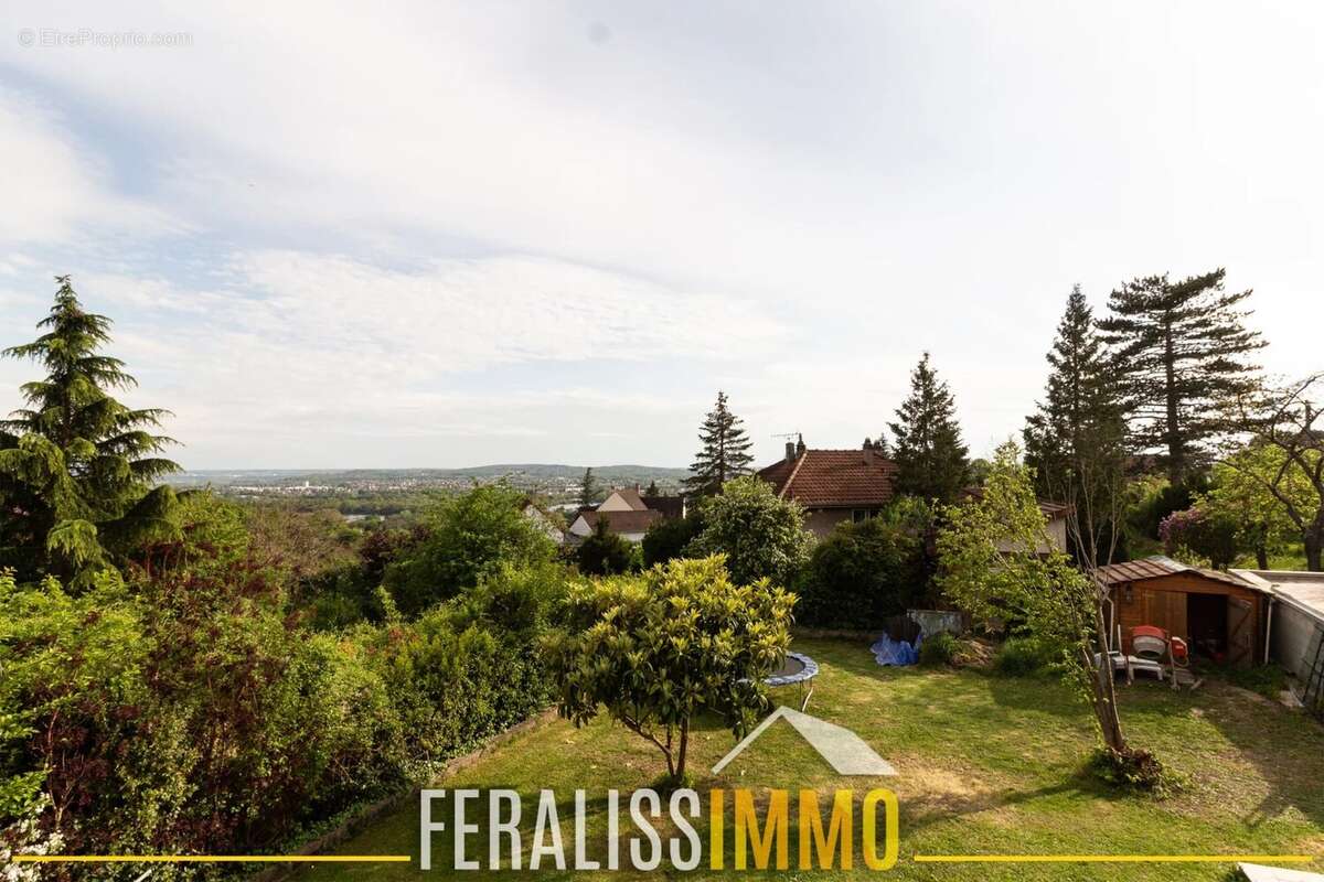 Maison à VAUX-SUR-SEINE