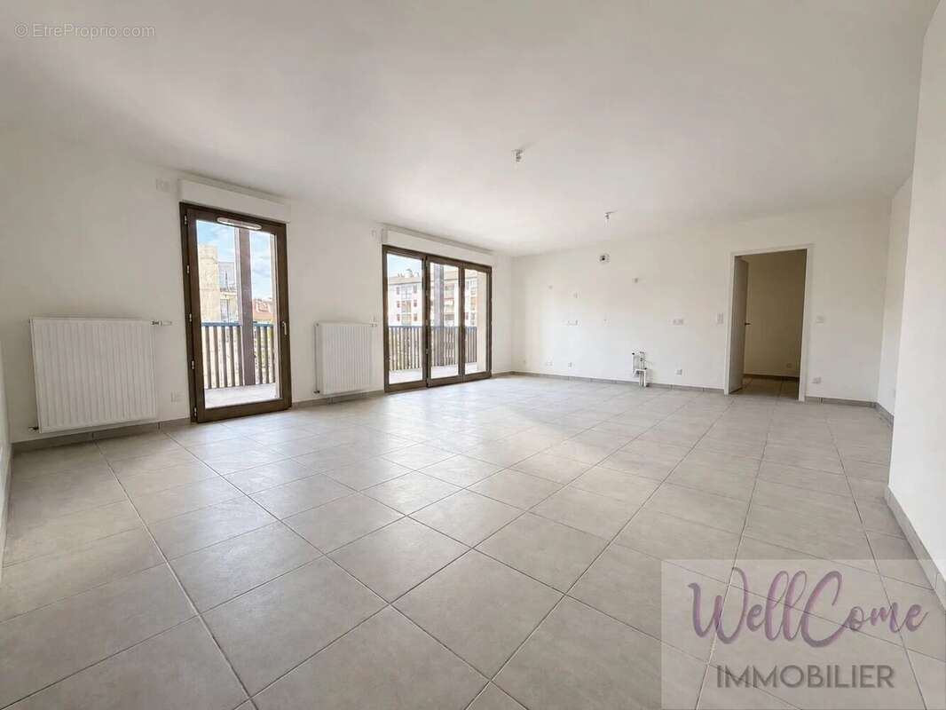VEFA - Appartemnet T5 de 112m² en Attique (3/3) SUD ( 2 Box inclus) à Annecy ! - photo 3