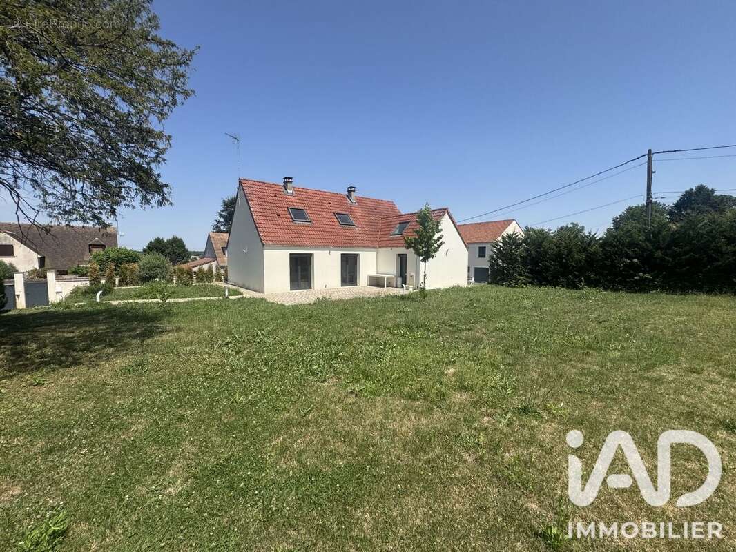 Maison 265 m² à Voulangis  - photo 4