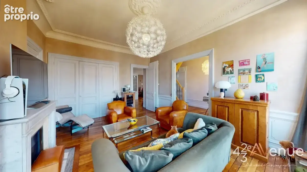 Appartement à SAINT-ETIENNE
