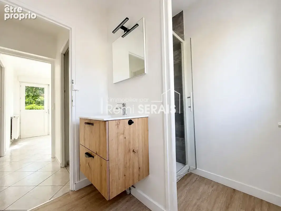 Maison renovee de plain pied - quartier calme de flers - photo 7