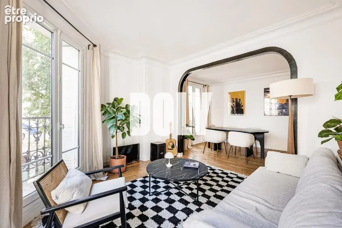 Appartement à PARIS-18E