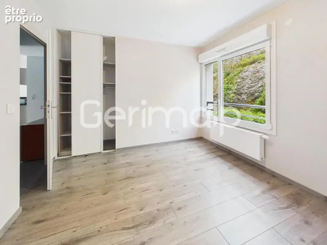 Vente - Appartement - 3 pièces + cuisine - 65 m² - 395 000 € - - photo 8