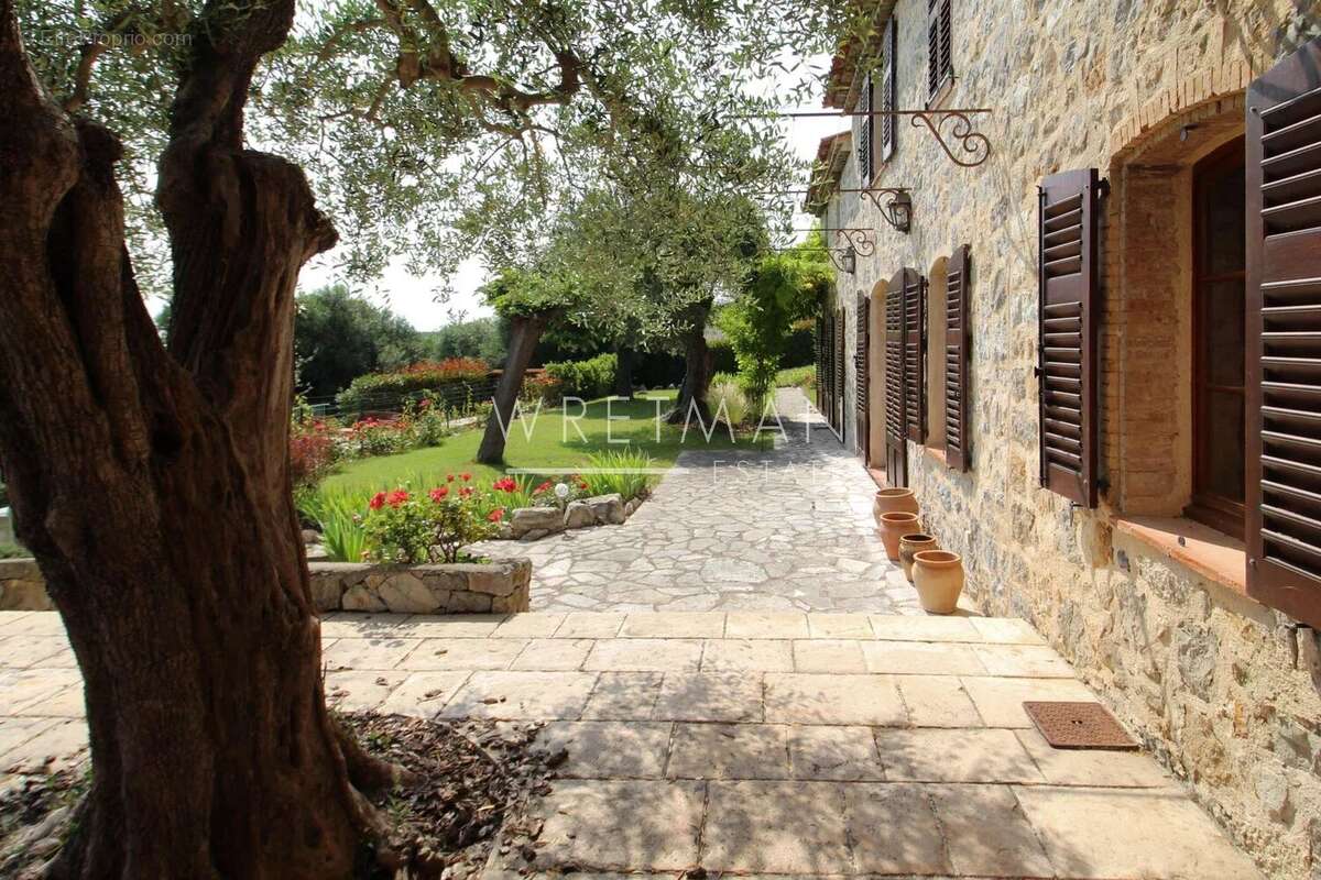 Maison à CALLIAN