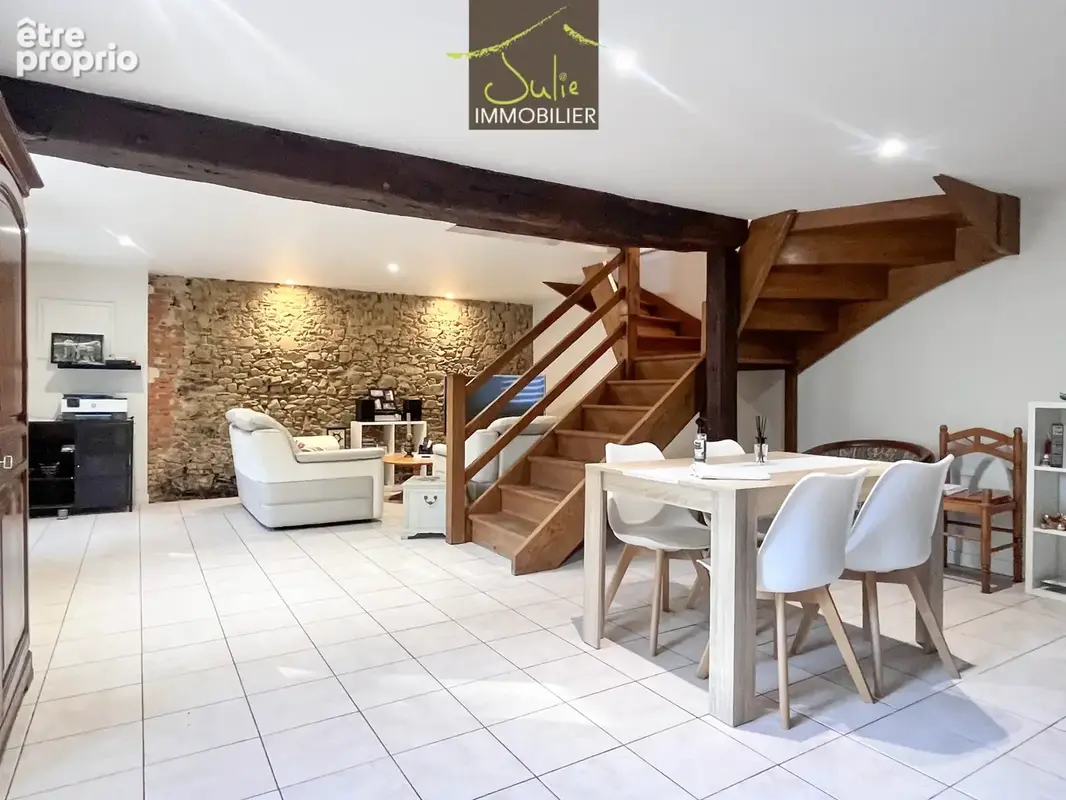 Charmante maison de 85m2 habitables. Terrain et dépendances. - photo 2