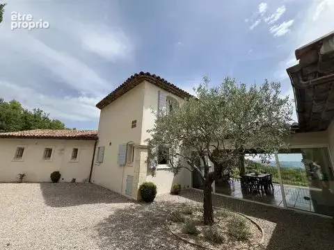 Maison 300 m² à Seillans  - photo 3