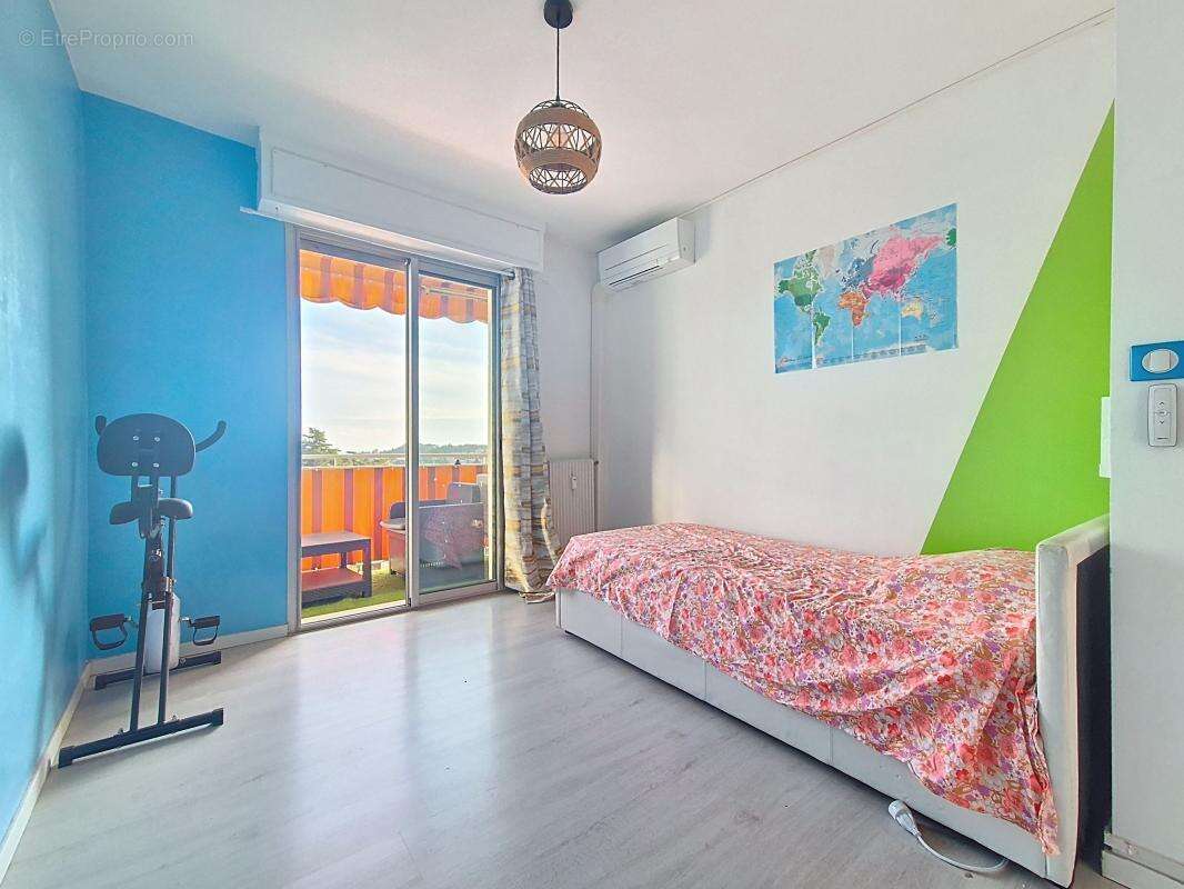 Appartement à LE CANNET