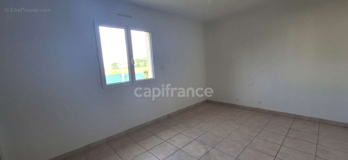 Maison à vendre 6 pièces LA PLAINE SUR MER (44) - photo 9