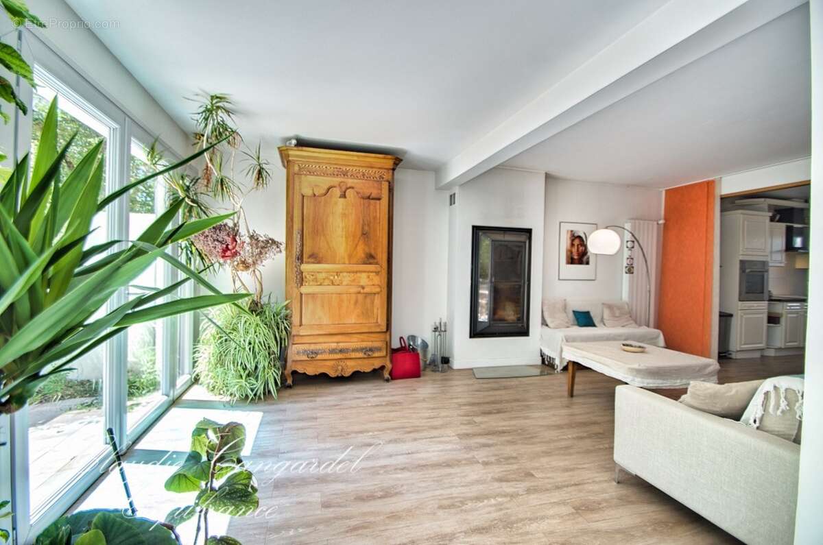 Maison à vendre 6 pièces LA ROCHELLE (17) Quartier Lafond, maison familiale de 5 chambres au calme - photo 18
