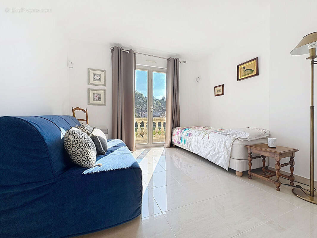 Maison à SAINT-CANNAT