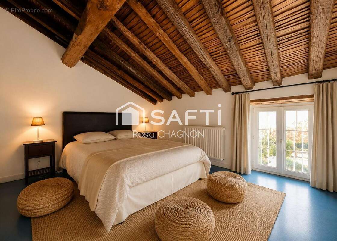 Maison 296 m² à La Caillere-Saint-Hilaire  - photo 3